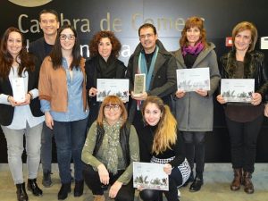 L’ENGLANTINA I LES SABATILLES VERMELLES, GUANYADORS DEL CONCURS D’APARADORS DE NADAL DE MANRESA